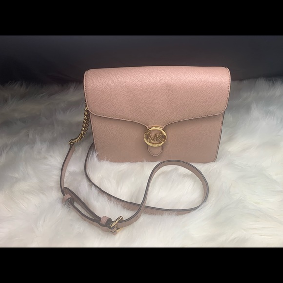 Michael Kors Handbags - Michael Kors Crossbody Purse